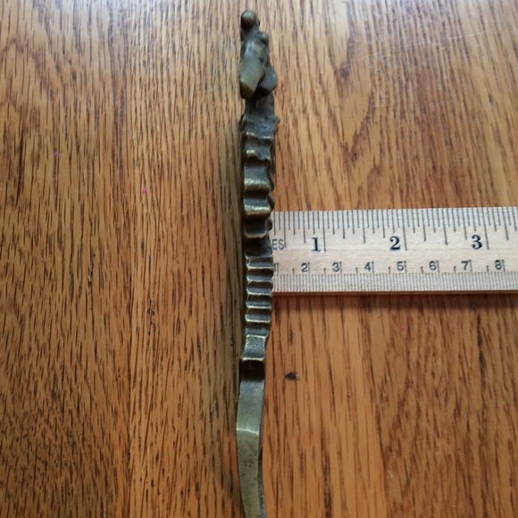 Brass Seahorse Bottle Opener/ Paperweight. - Picture 8 of 9